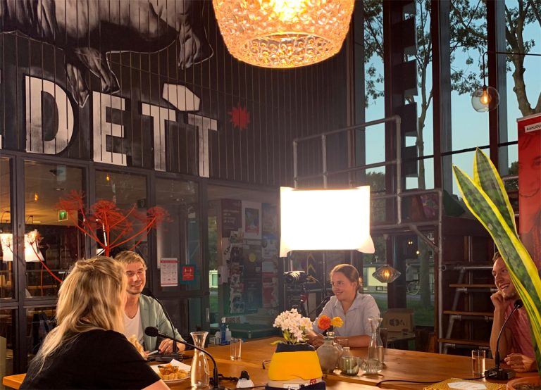 Livestream-in-cafe-keet-Utrecht